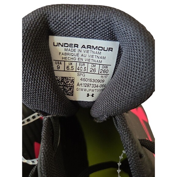UNDER ARMOUR BASEBALL SOFTBALL CLEATS BLACK & PINK SHOES SIZE 9 WOME - Picture 4 of 8